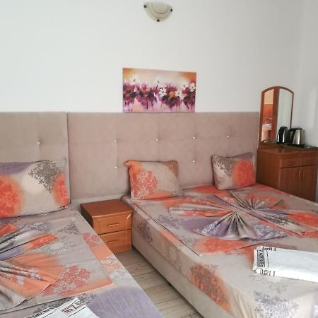 Guest House Stenli Primorsko Exterior photo